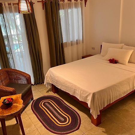 Stone Resort Кивенгва Экстерьер фото