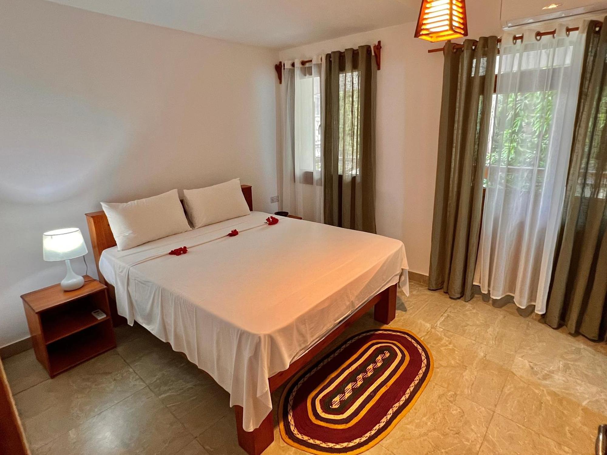 Stone Resort Кивенгва Экстерьер фото