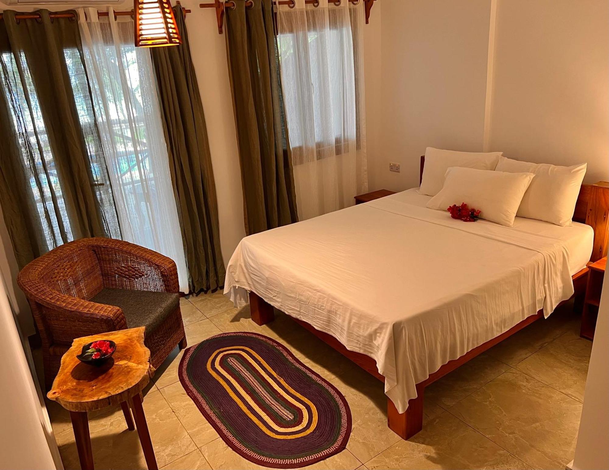 Stone Resort Кивенгва Экстерьер фото